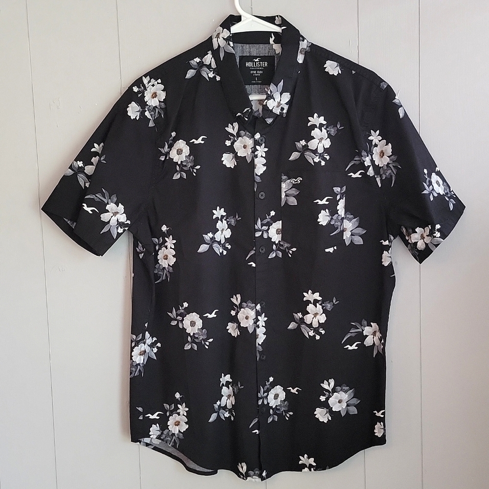 Hollister Black Floral Casual Button Down Shirt